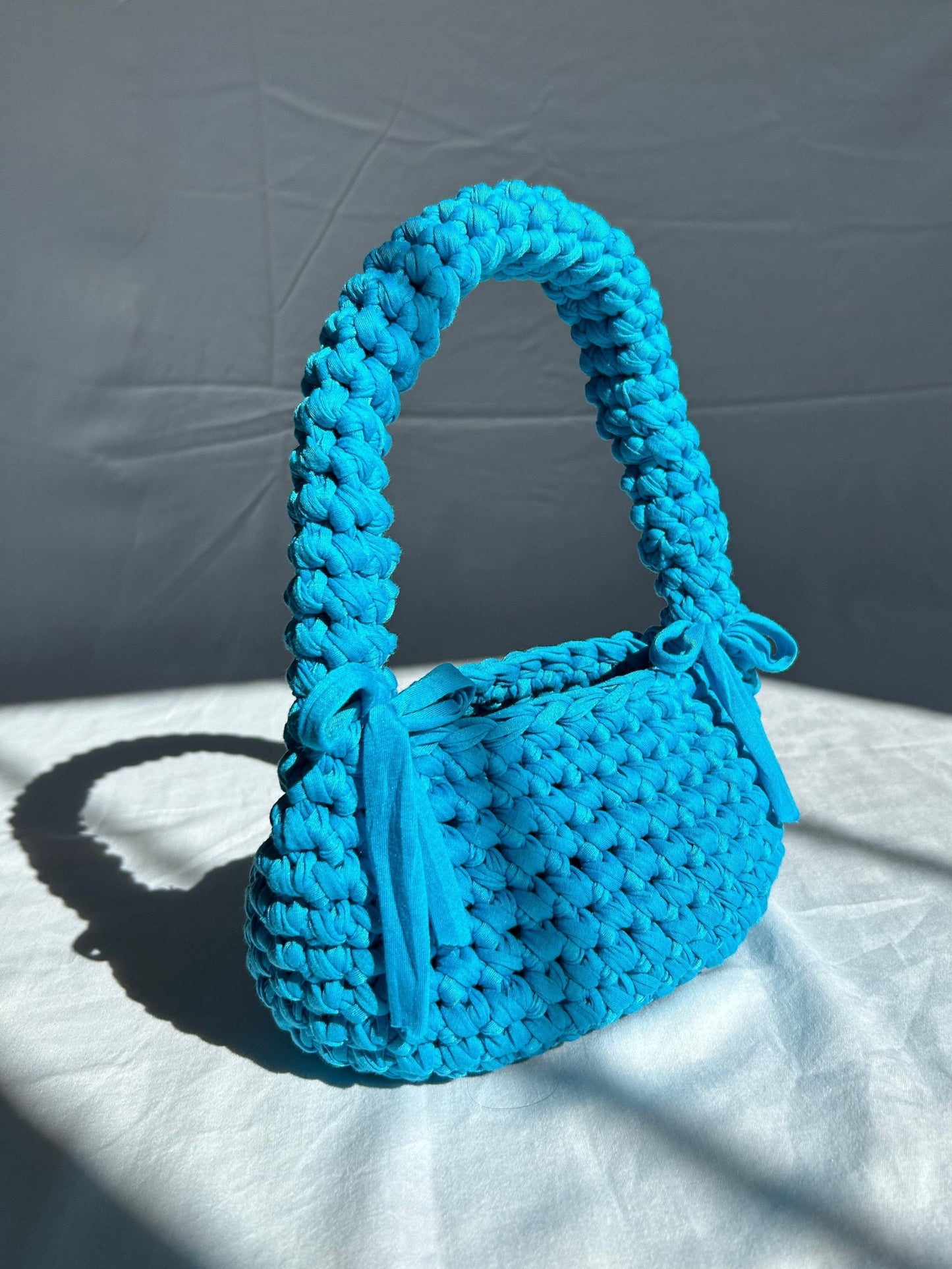 Bobbi Shoulder Bag In Blue Raspberry