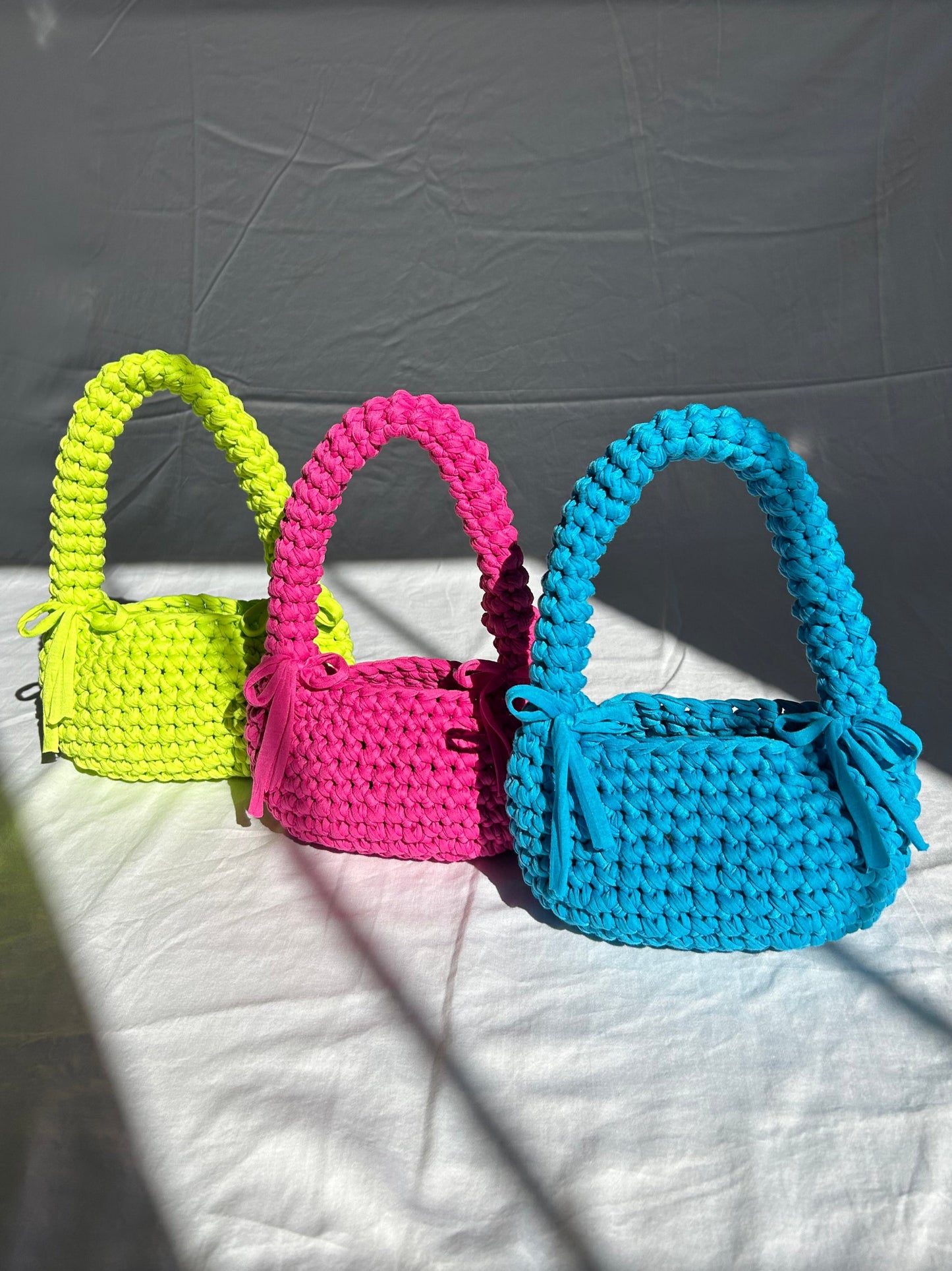 Bobbi Shoulder Bag In Sour Apple