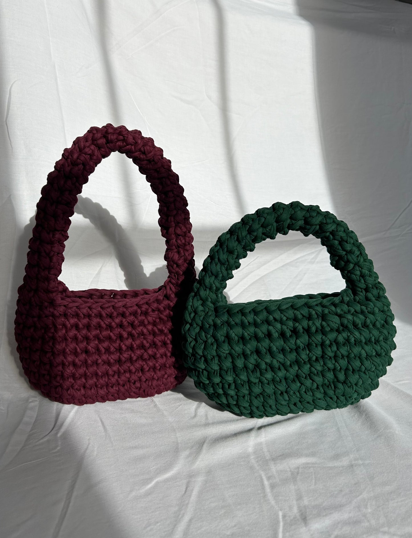 Bobbi Shoulder Bag in Velvet Bow