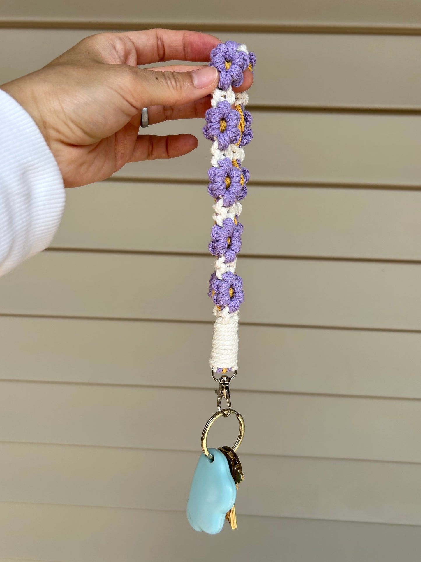 Macramé Daisy Wristlets
