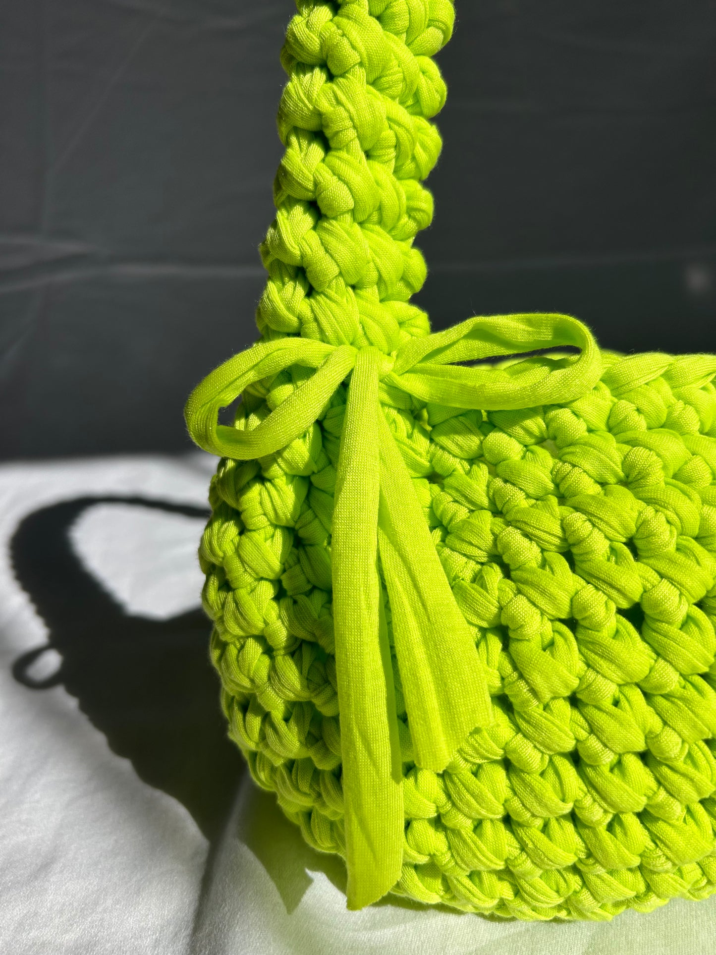 Bobbi Shoulder Bag In Sour Apple