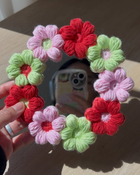 Flower Mirror in Matcha Strawberry