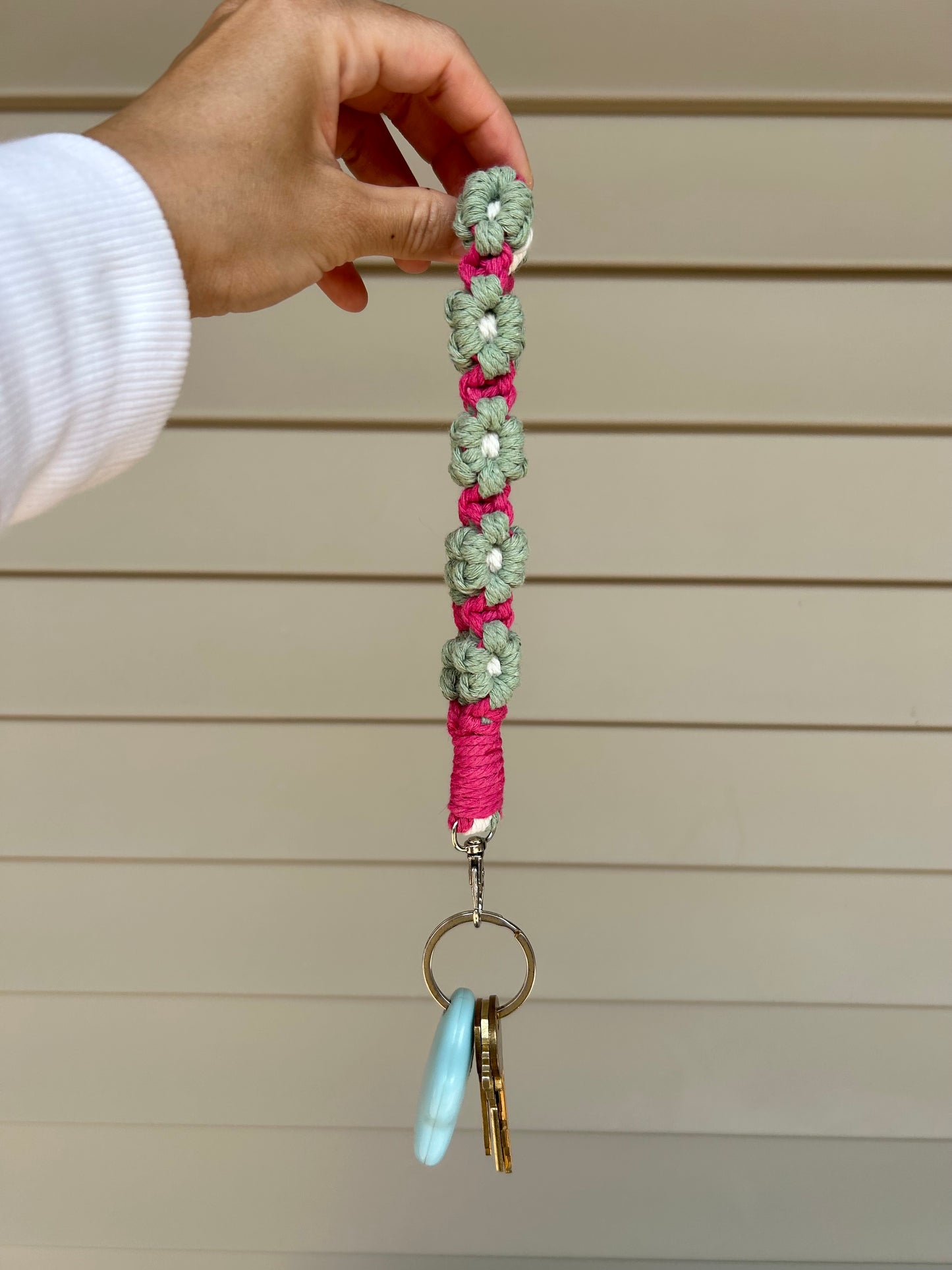 Macramé Daisy Wristlets